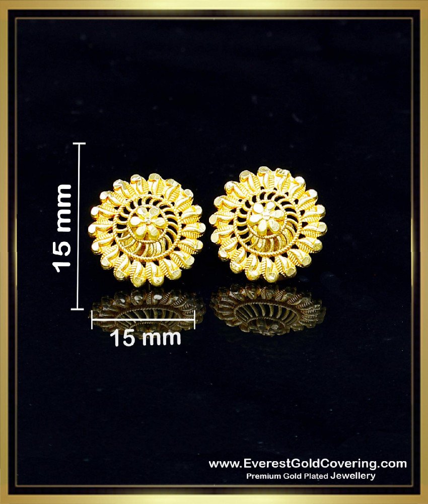 Traditional Flower Design Yellow Gold Stud Earrings Online forming gold earrings design