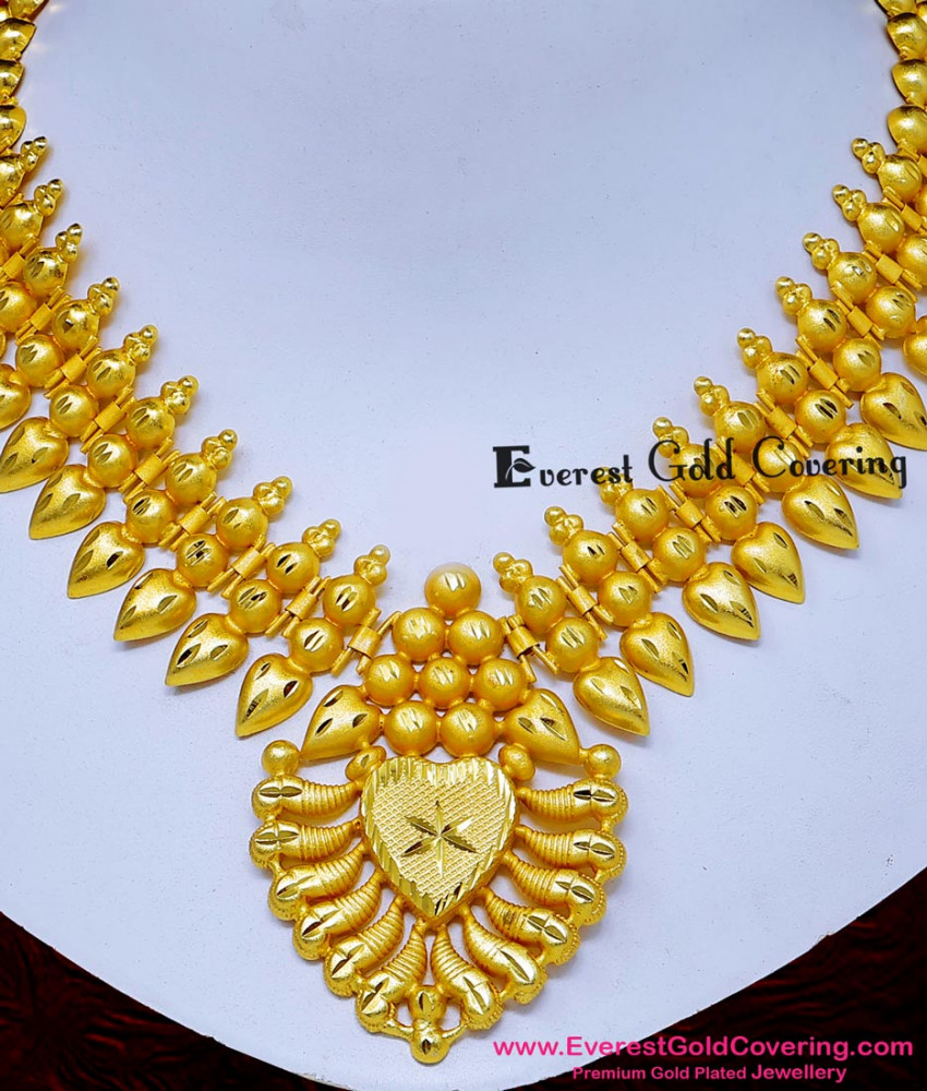 yellow gold mango necklace designs