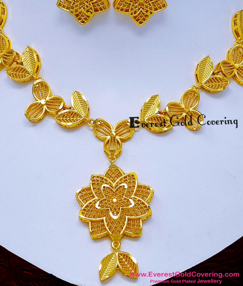 simple jewellery set for saree