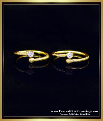 TRG1560 - Panchaloha Impon White Stone Toe Ring Gold Design